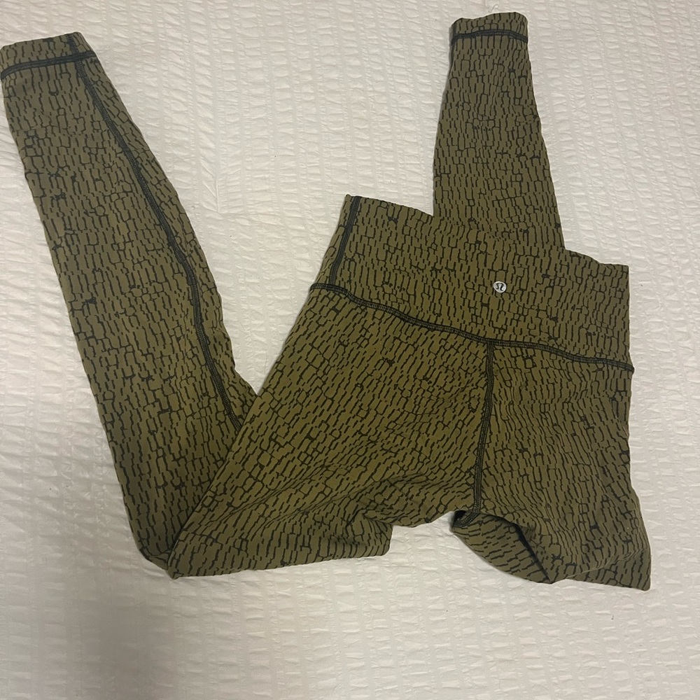 Lululemon align leggings. Size 6. NWT